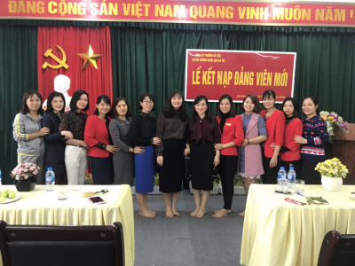 Lễ kết nạp đảng viên mới của chi bộ trường mầm non Hà Trì